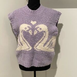 Arthur Apparel Swan Heart Vest Size 10‎
